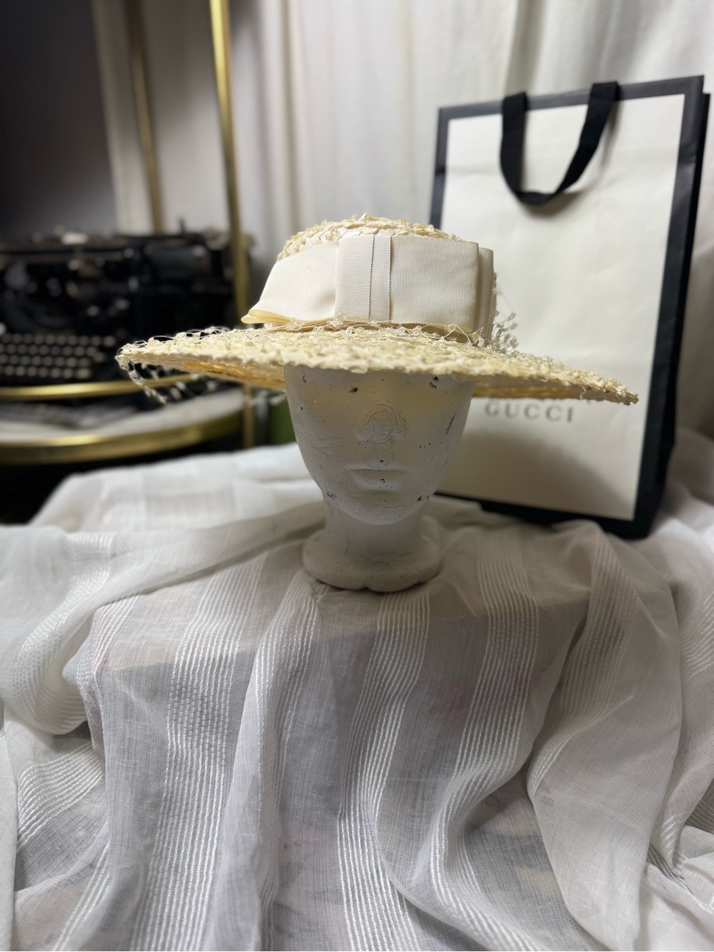 Vintage Ladies Ivory Straw Brim Hat with Bow
